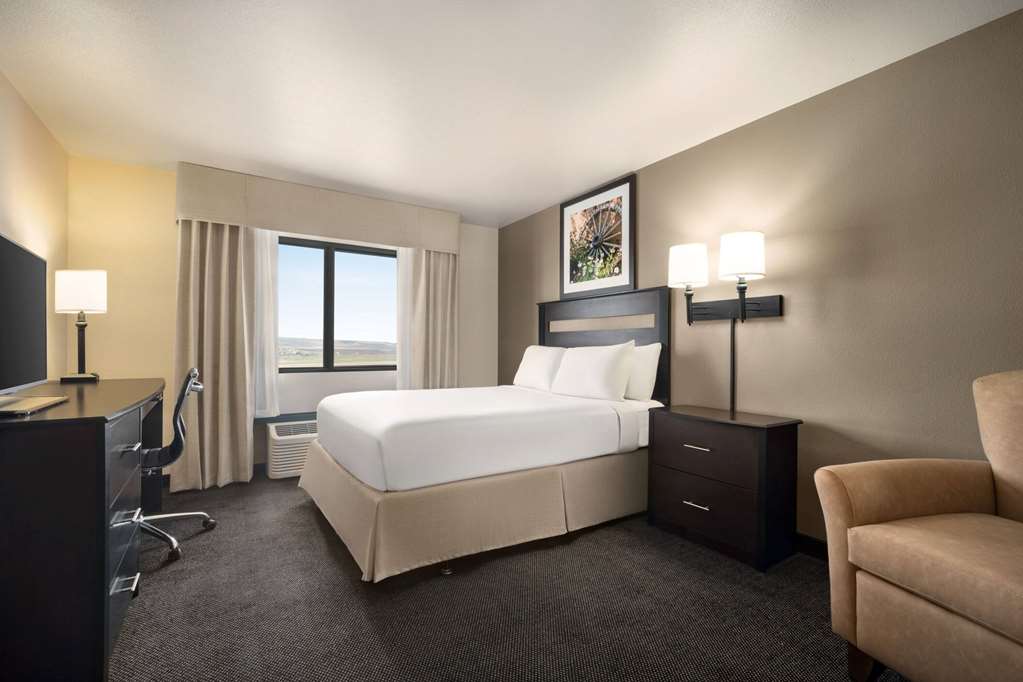 Baymont Inn & Suites Elko - thumb 11