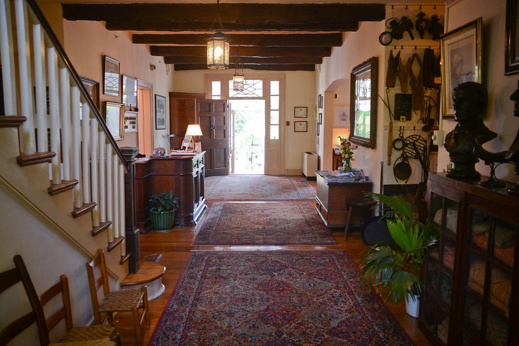 The General Lewis Inn - thumb 1