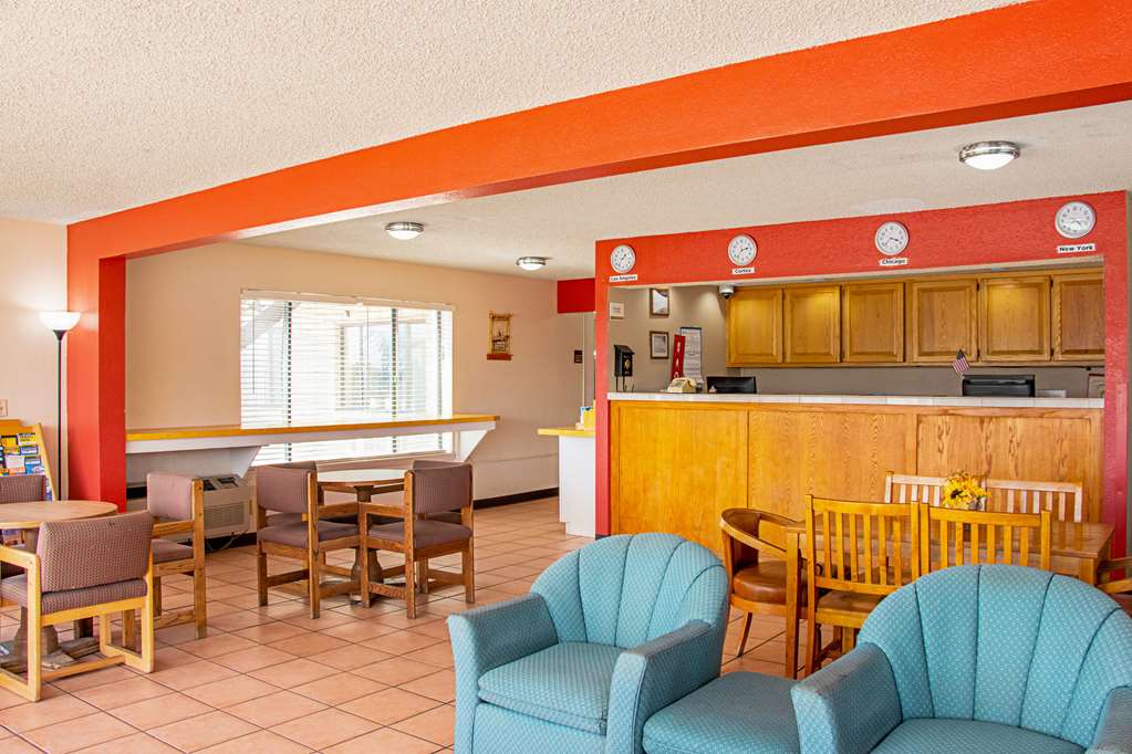 Econo Lodge - thumb 3