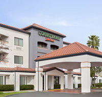 Courtyard Palmdale - Accommodation Ohio