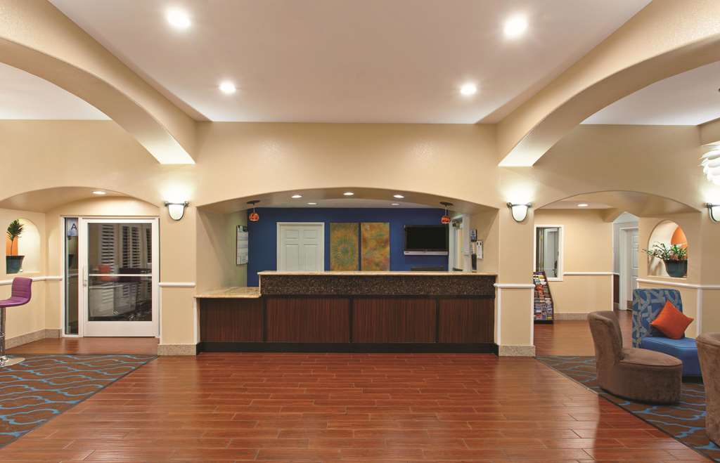 La Quinta Inn & Stes Hesperia - thumb 2