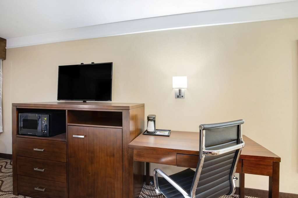 La Quinta Inn & Stes Hesperia - thumb 9