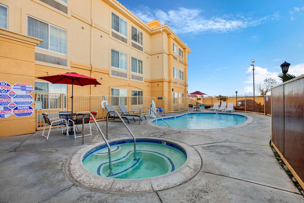 La Quinta Inn & Stes Hesperia - thumb 12