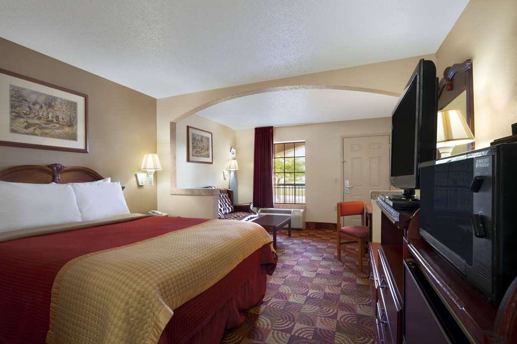 Days Inn  & Suites Tuscaloosa University - thumb 4