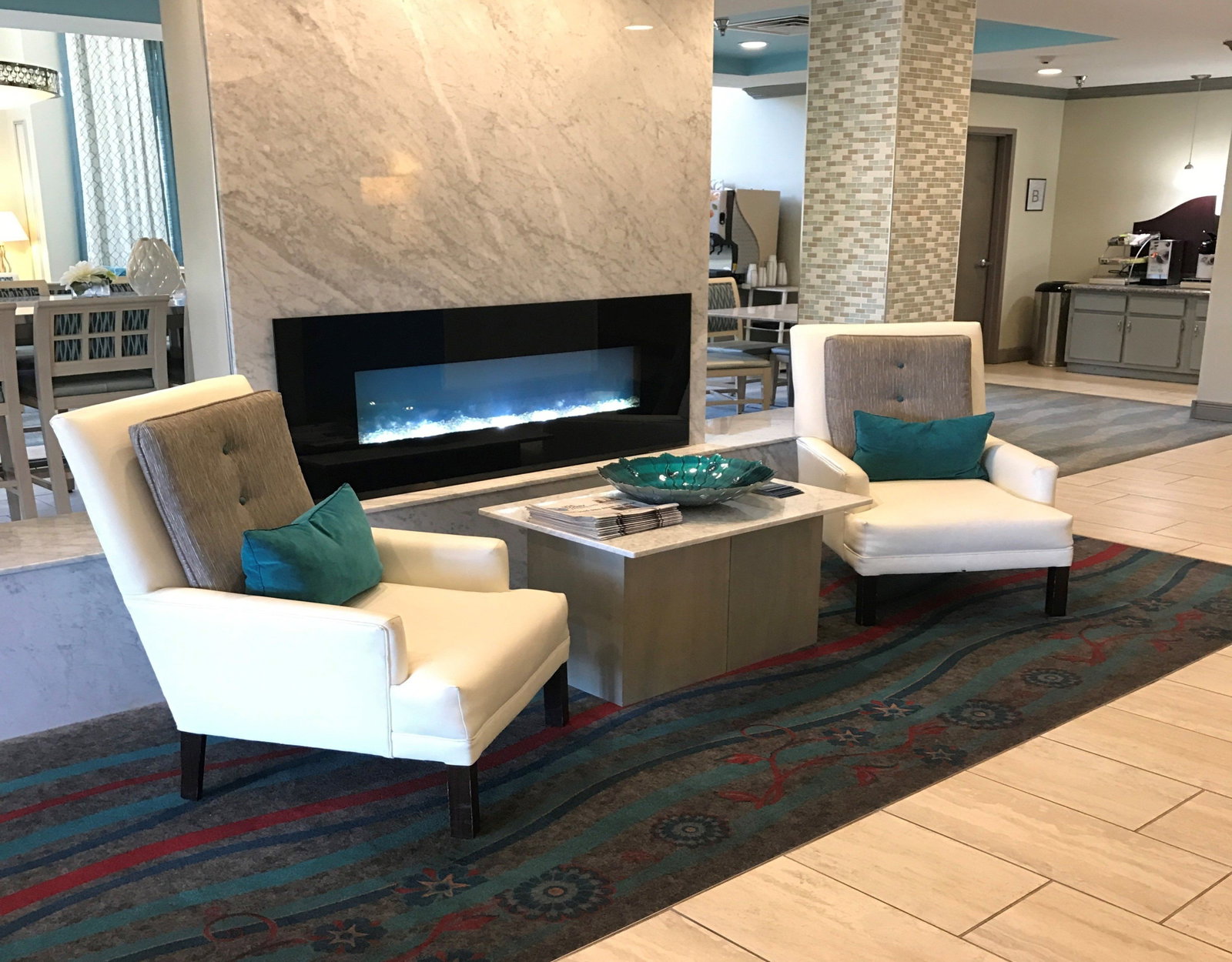 Holiday Inn Express Hotel & Suites - thumb 2