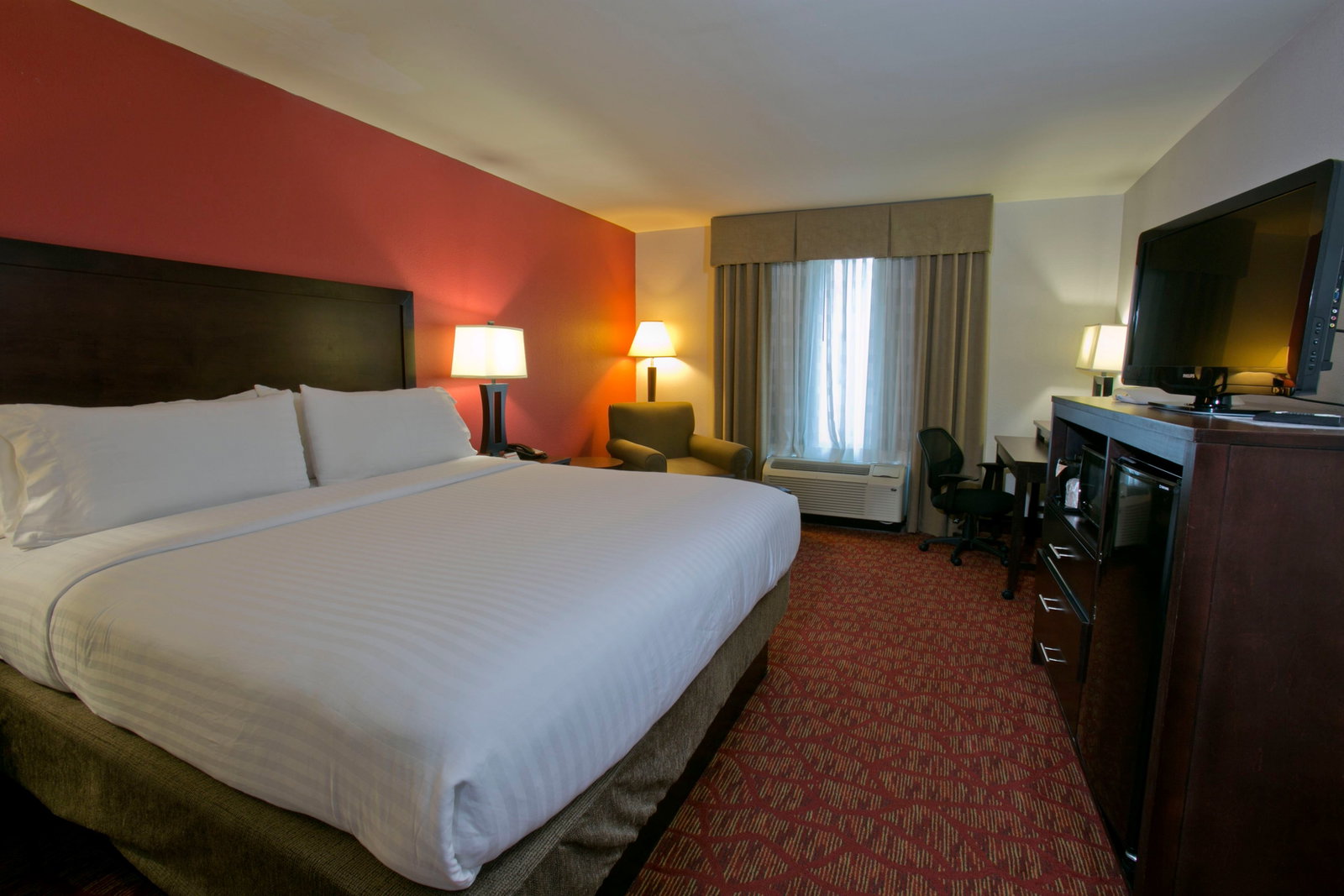 Holiday Inn Express Hotel & Suites - thumb 8