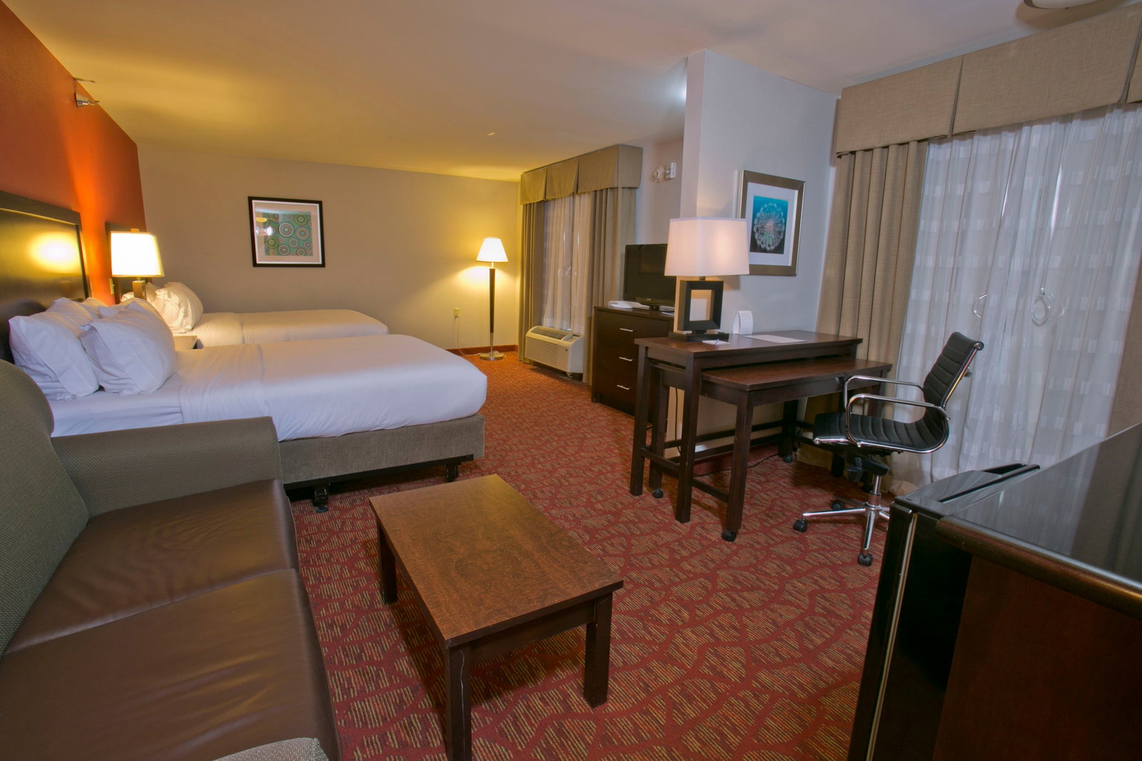 Holiday Inn Express Hotel & Suites - thumb 15