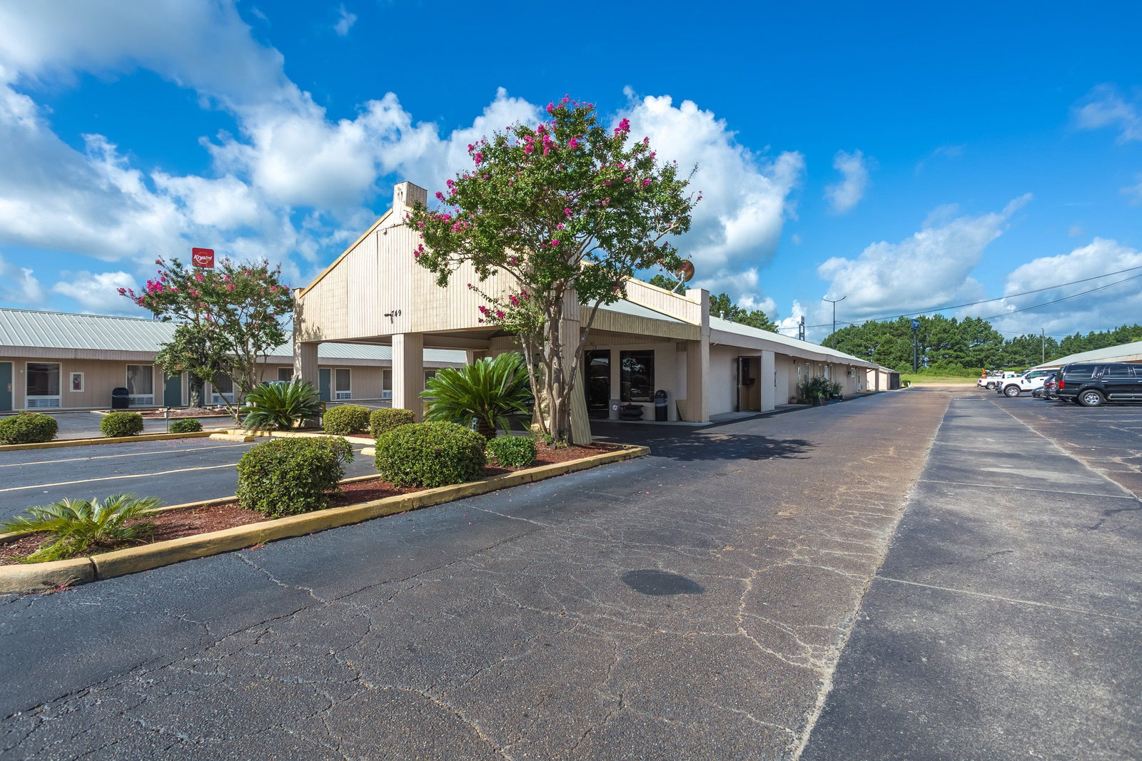 OYO Hotel Brookhaven - thumb 0