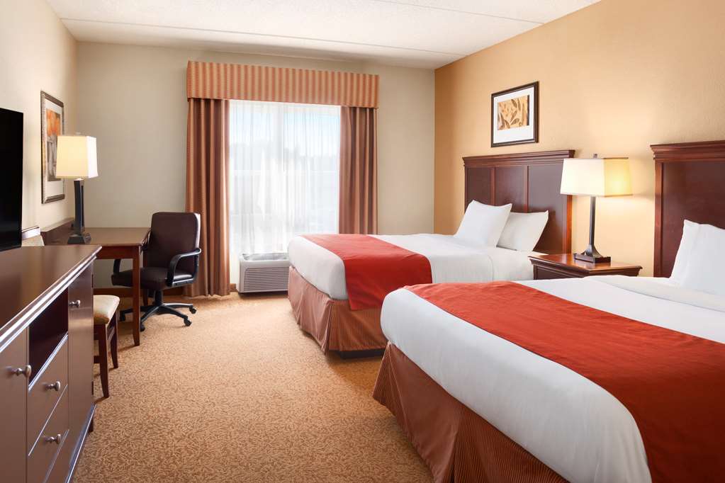 Country Inn & Suites Lexington Park - thumb 3