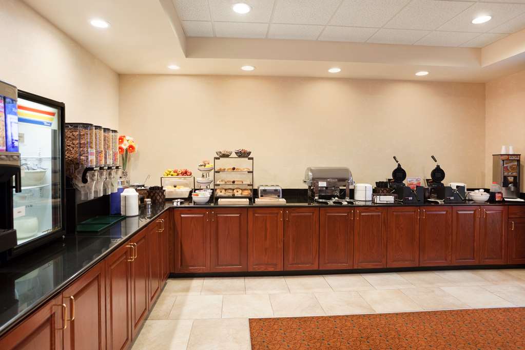 Country Inn & Suites Lexington Park - thumb 6
