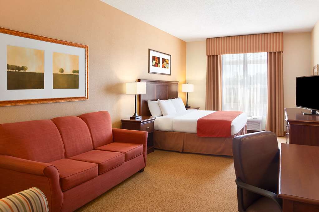 Country Inn & Suites Lexington Park - thumb 10