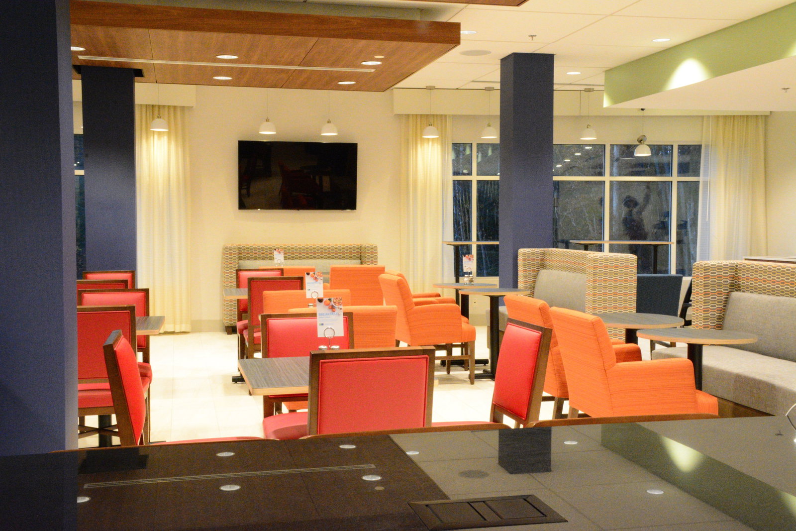 Holiday Inn Express & Suites - thumb 10