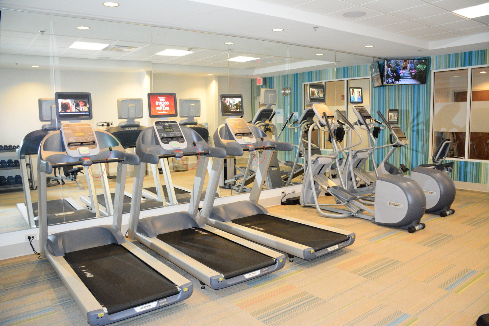 Holiday Inn Express & Suites - thumb 15