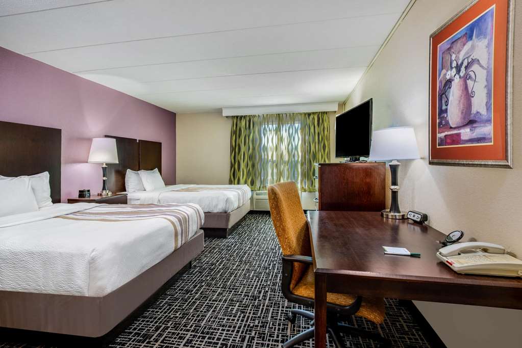 La Quinta Inn & Suites Lexington Park - thumb 7