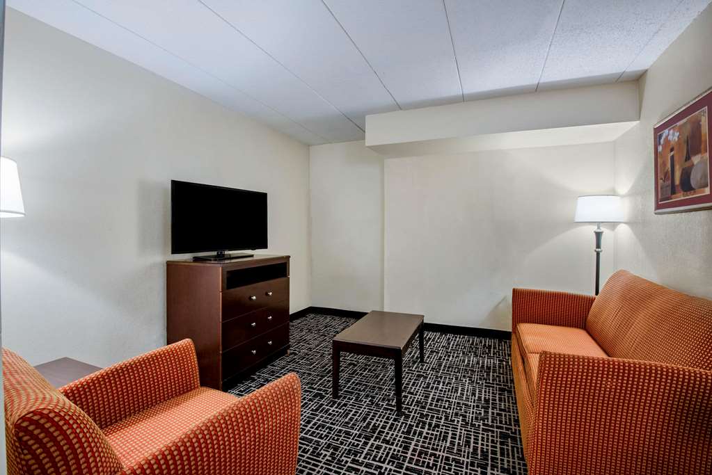 La Quinta Inn & Suites Lexington Park - thumb 12