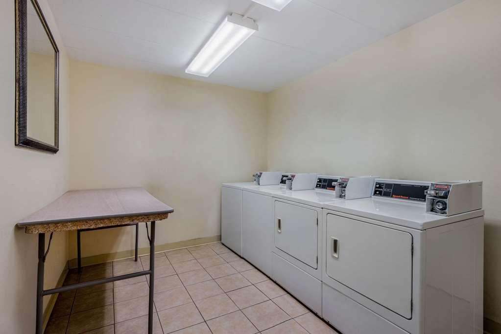 La Quinta Inn & Suites Lexington Park - thumb 16