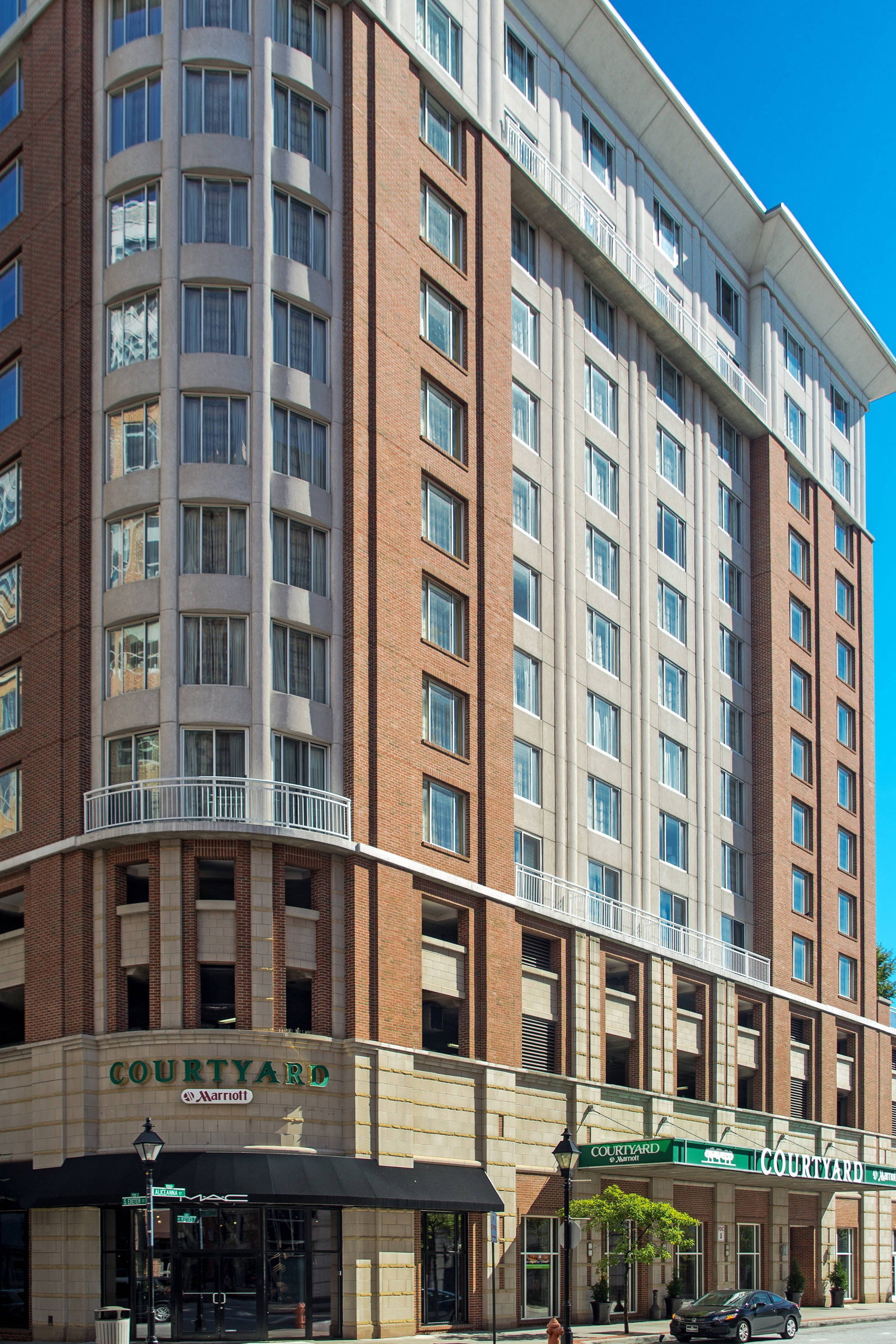 Courtyard By Marriott Inner Harbor - thumb 2