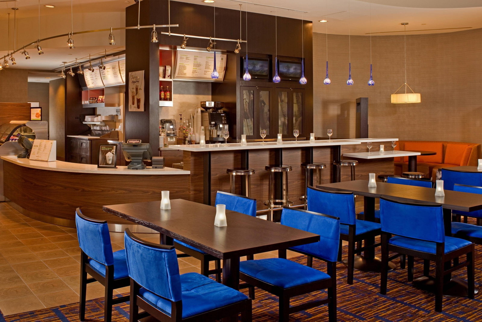 Courtyard By Marriott Inner Harbor - thumb 12