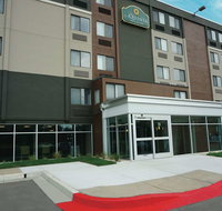 La Quinta Inn  Suites Baltimore North - Accommodation Ohio