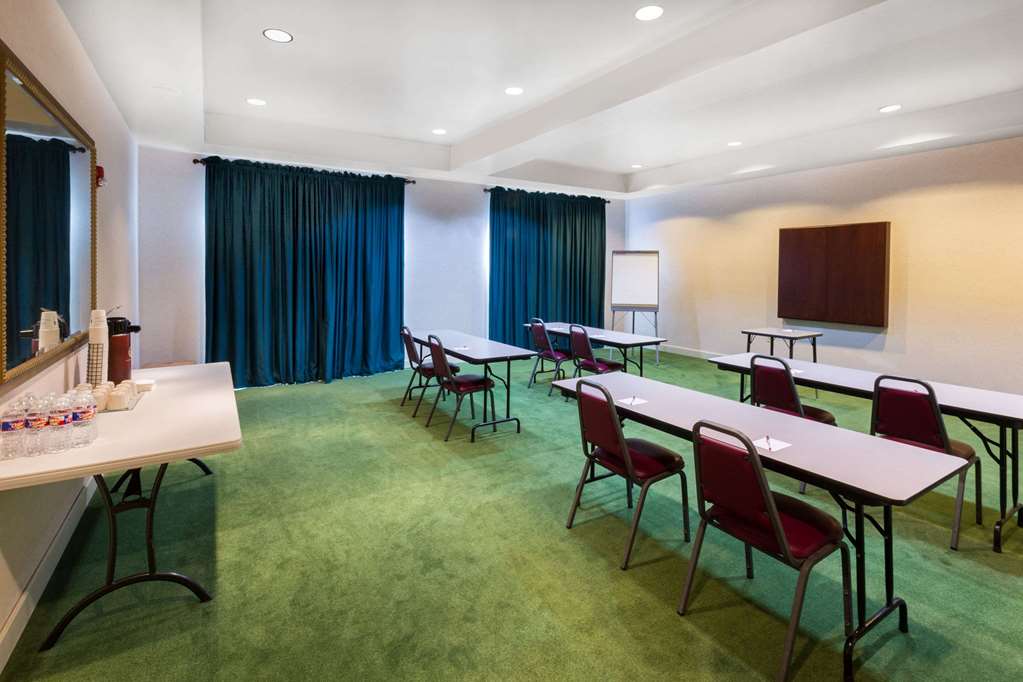 Ramada Limited Little Rock - thumb 8