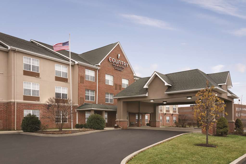 Country Inn & Suites Fairborn South - thumb 1