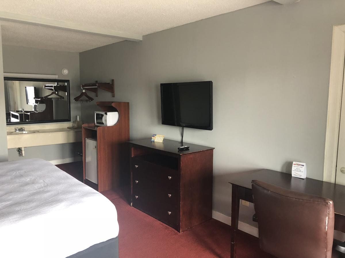 Scottish Inn - thumb 9