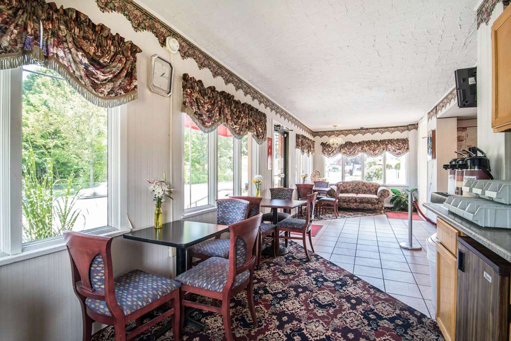 Econo Lodge - thumb 7