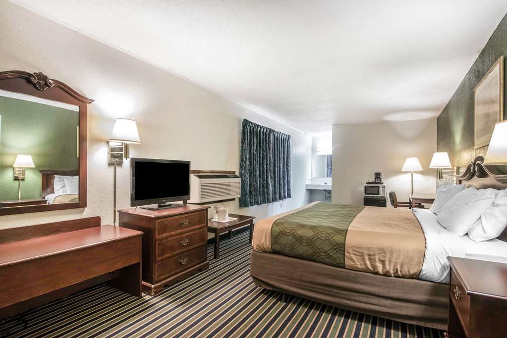 Econo Lodge - thumb 14