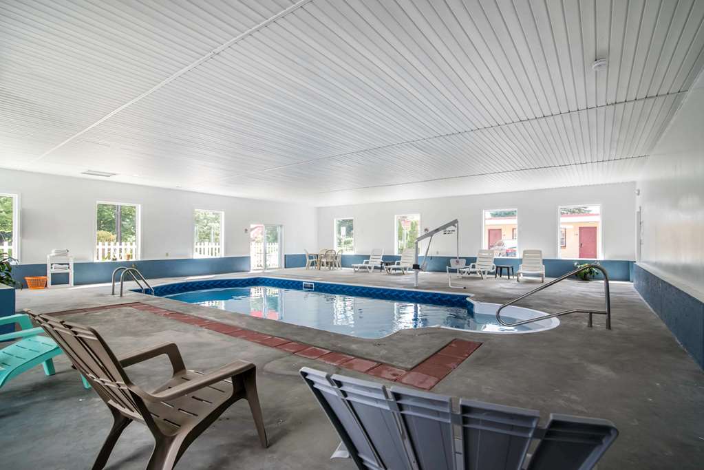 Econo Lodge - thumb 16