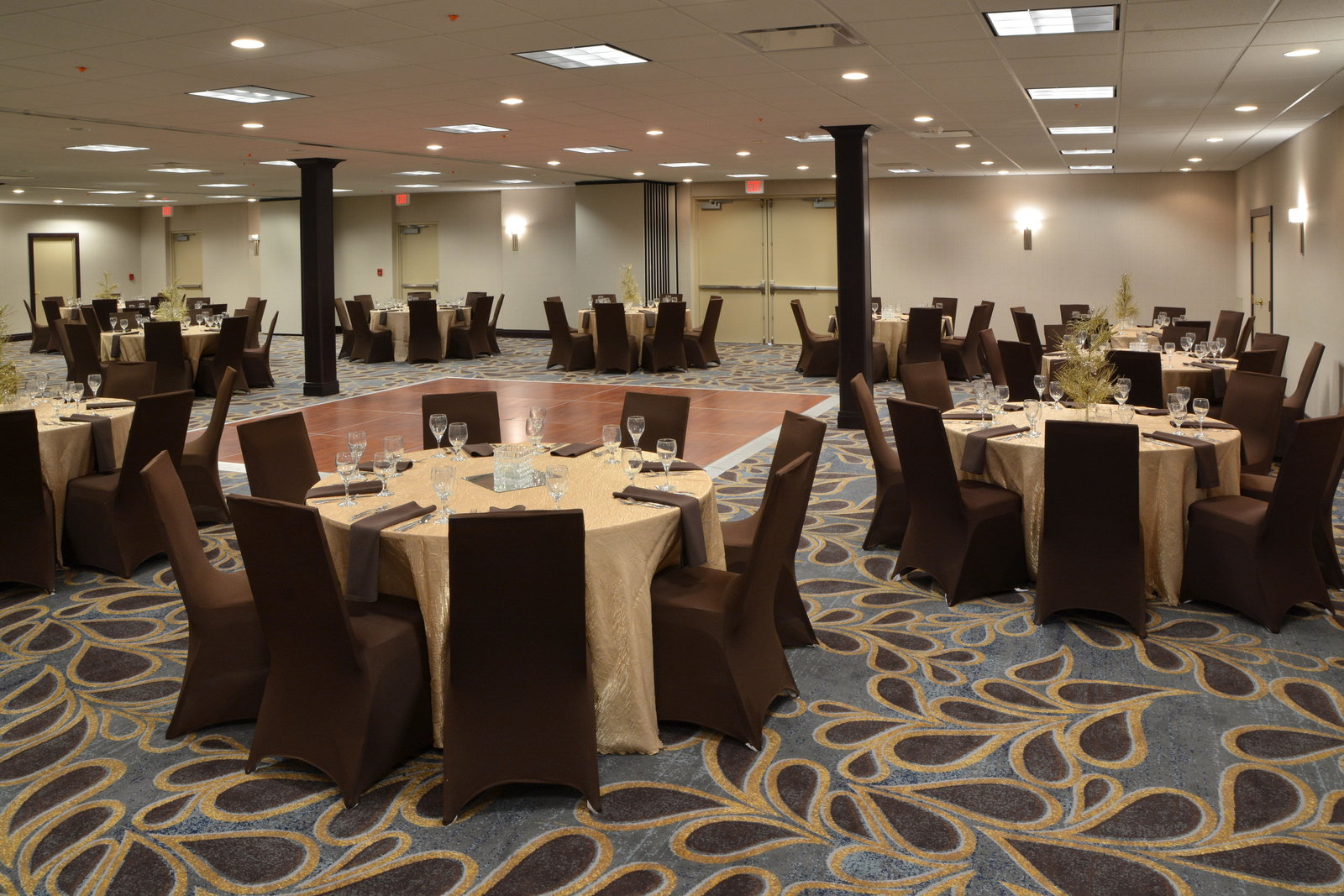 Holiday Inn Canton (Belden Village) - thumb 16