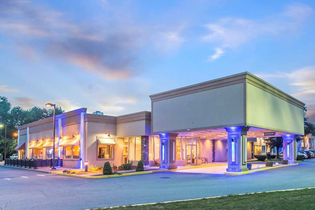 Quality Inn - thumb 1