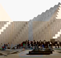 JFK Bus Tour with Oswald Rooming House optional CityPass - Accommodation Ohio