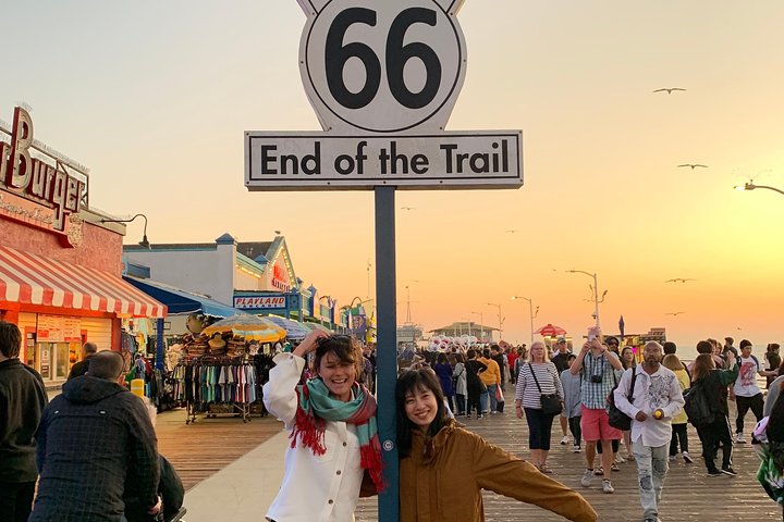 Private LA Coast Tour And Beach Day/Scenic Hike: Venice, Santa Monica, Malibu - thumb 3