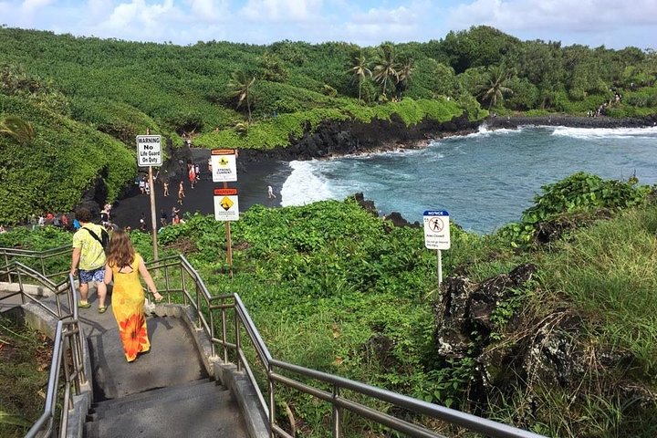 Small Group Road To Hana Adventure Tour With Pickup - thumb 3