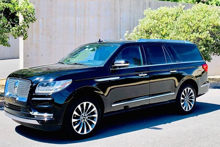 Los Angeles Airport Transfer: Los Angeles To Airport LAX In Luxury SUV - thumb 3