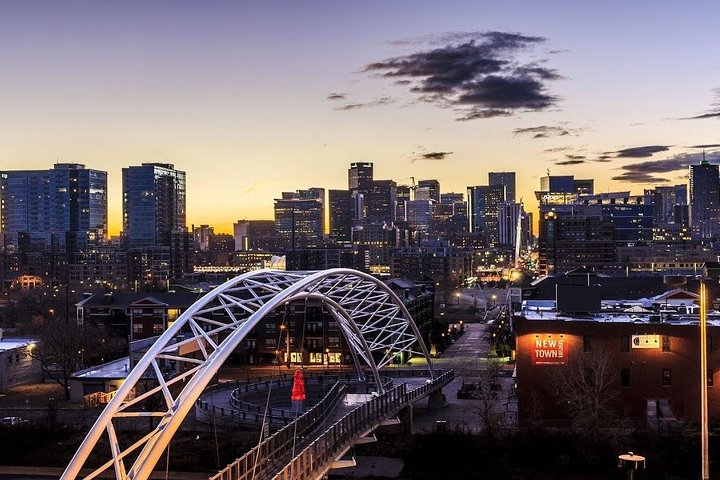 Arrival Private Transfer: Denver Airport DEN To Denver In Business Car - thumb 4