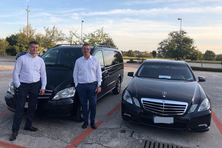 Fort Lauderdale Airport (FLL) To Doral Hotel/address - Arrival Private Transfer - thumb 1