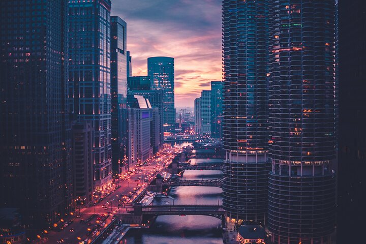 4 Hours Chicago Sightseeing Tour - Luxury Private Sedan (3 Passengers) - thumb 0