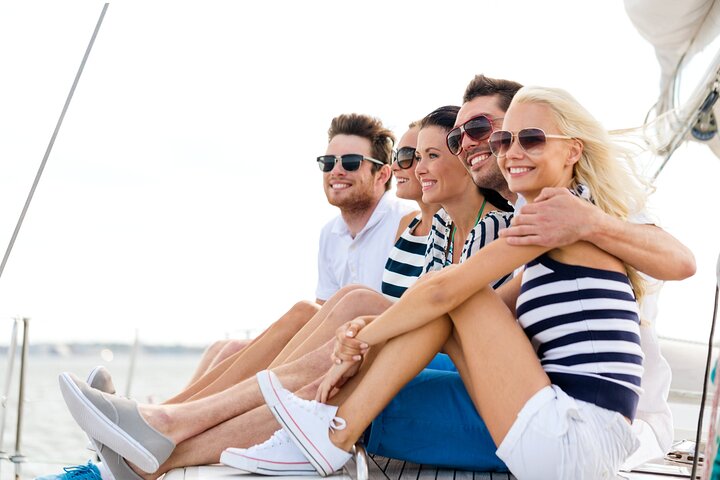 Experience Wed & Sat Chicago Fireworks Aboard Tall Ship Windy From Navy Pier - thumb 3