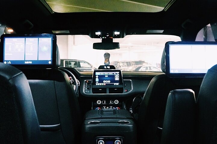 Baton Rouge To New Orleans Chauffeur Driven Transport By Executive SUV - thumb 3