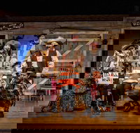 WhoDunnit Hoedown Murder Mystery Dinner Show in Branson - Accommodation Ohio