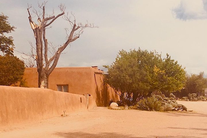 Georgia On My Mind: Georgia O'keeffe And Ghost Ranch Country Tour - thumb 2