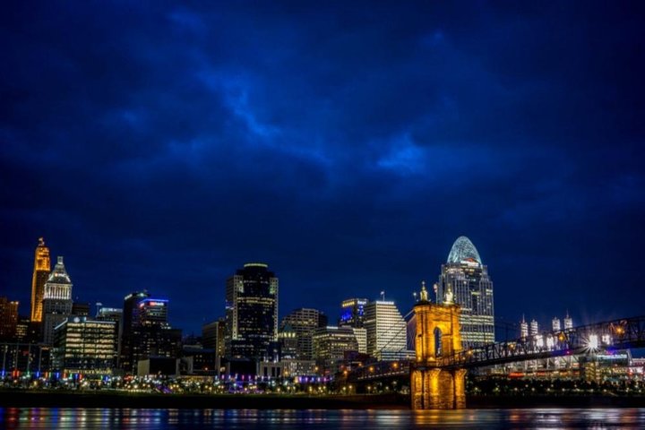 Cincinnati Bar Hunt: Cin-sational Cincinnati Bar Crawl