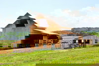 Amish Community Visitswimming Hiking  lite lunch Winetasting