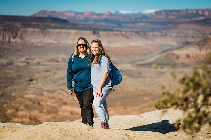 Zion Backcountry Off-road Hiking And Driving Tour Views & Petroglyphs - thumb 5