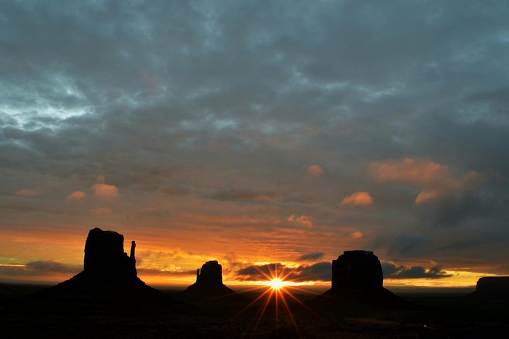 Monument Valley Sunrise Or Sunset Tour - thumb 0