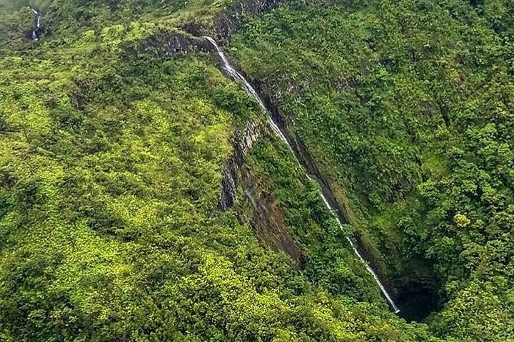 East Maui 45-minute Helicopter Tour Over Haleakala Crater - thumb 2