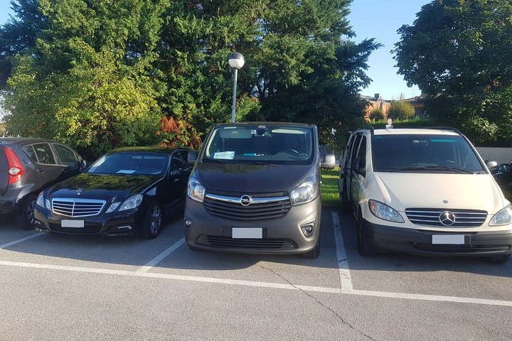 Birmingham To Birminghamâ€“Shuttlesworth Airport (BHM) -Departure Private Transfer - thumb 0